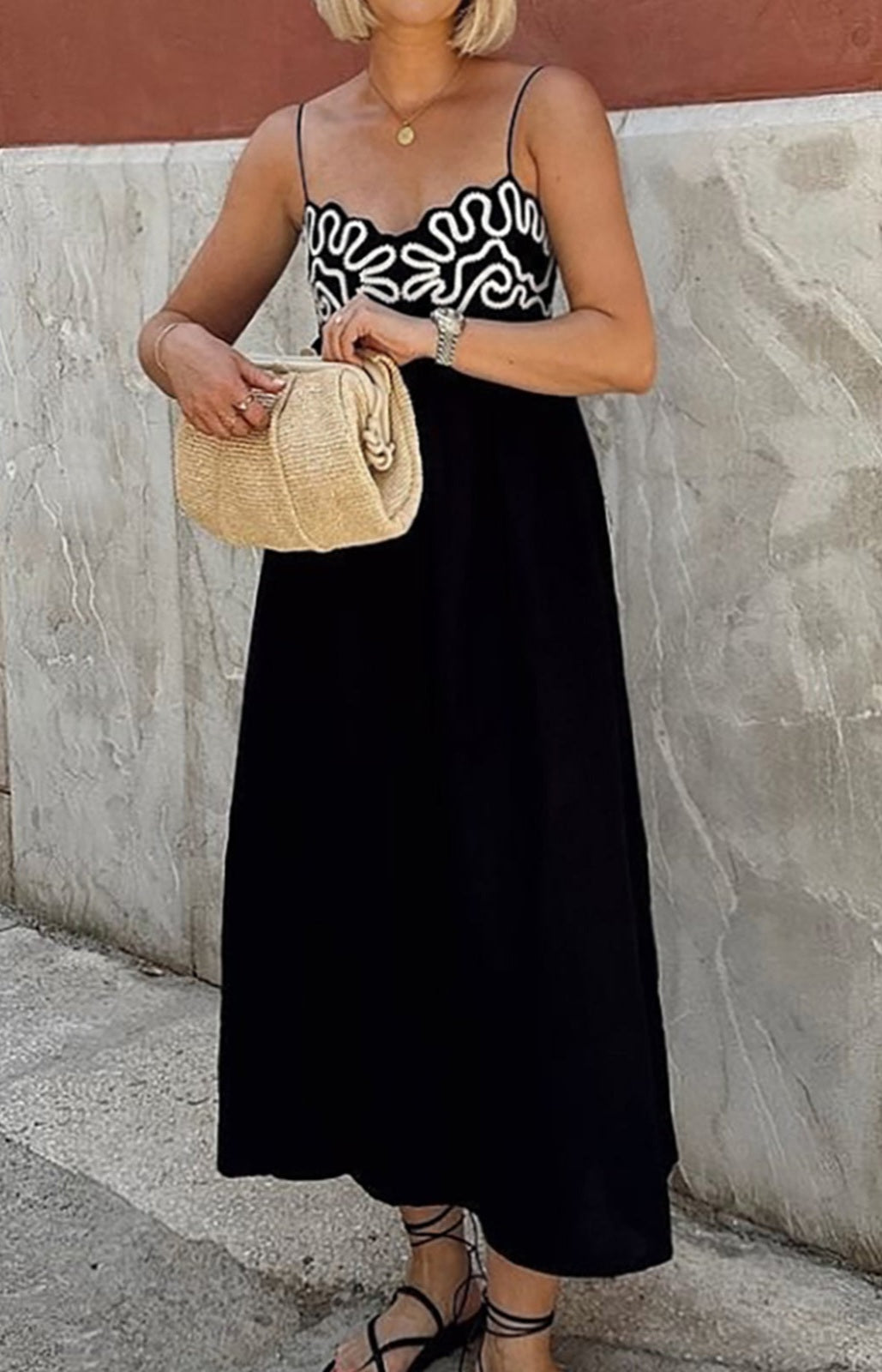 JAPNš¤ Embroidered Sling Maxi Dress