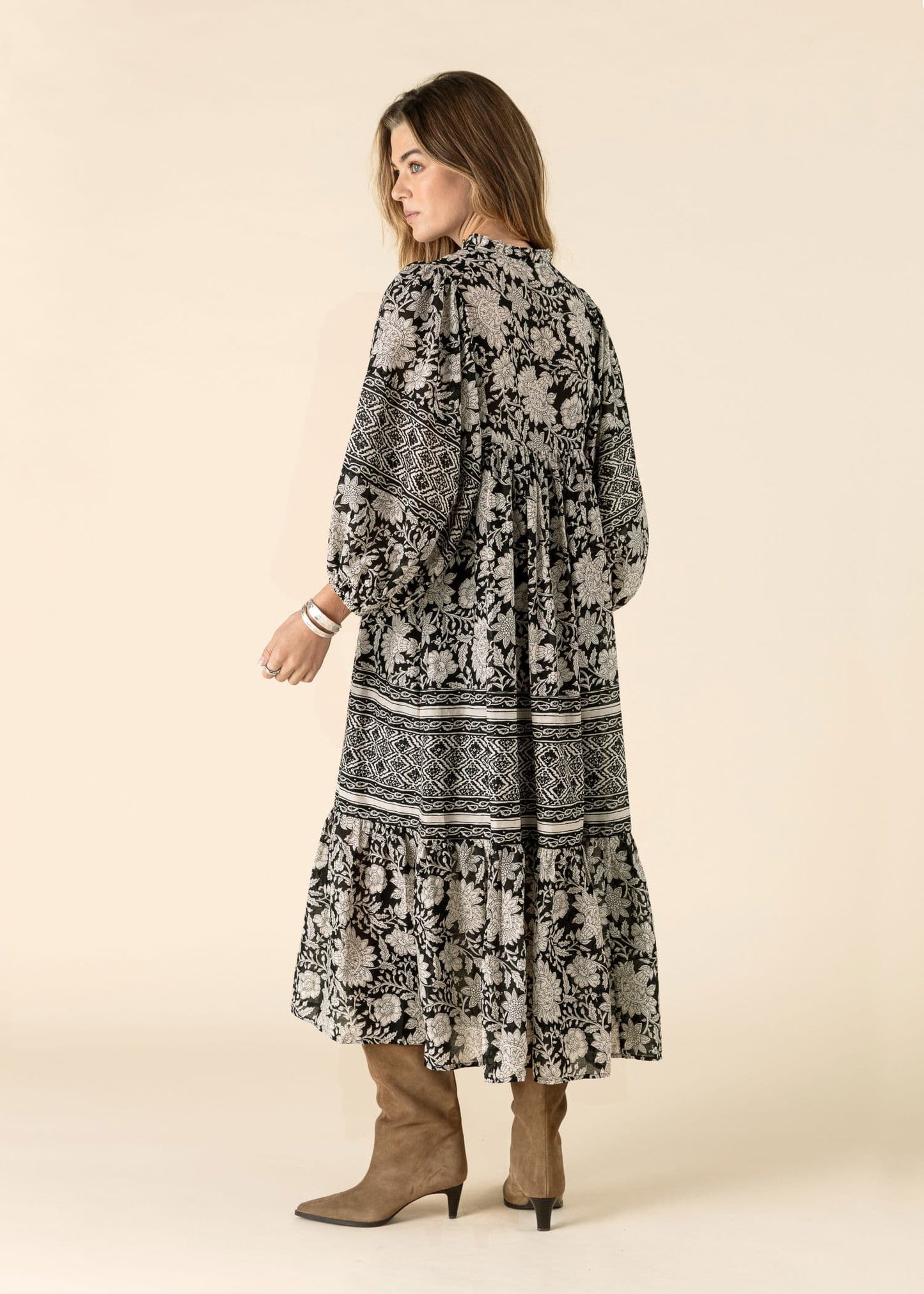 INDISKA Long dress with puff sleeves (Surplus Piece)