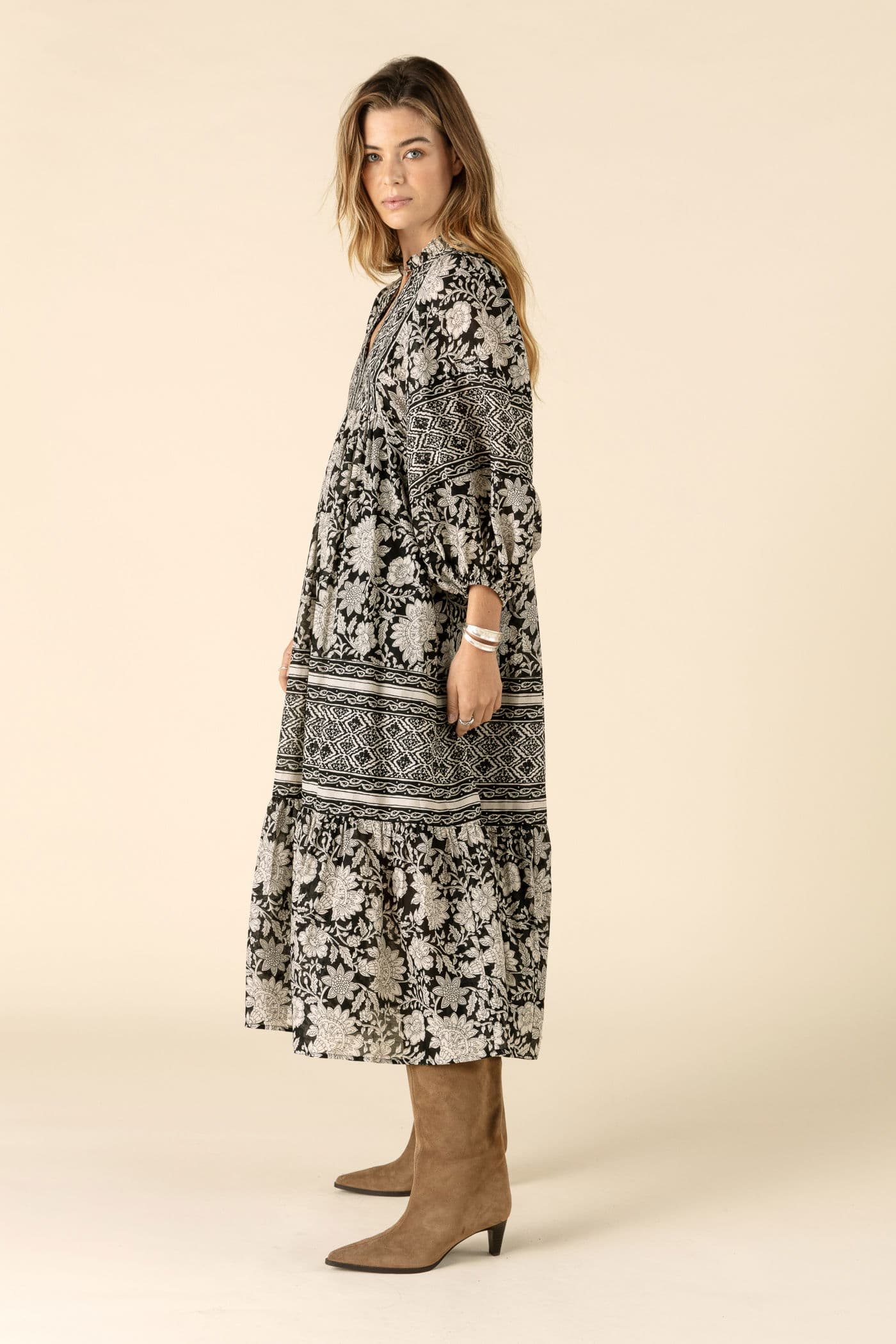 INDISKA Long dress with puff sleeves (Surplus Piece)