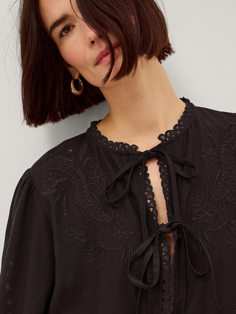 Monsoon Cindy (Surplus)Embroidered Tie Front Top
