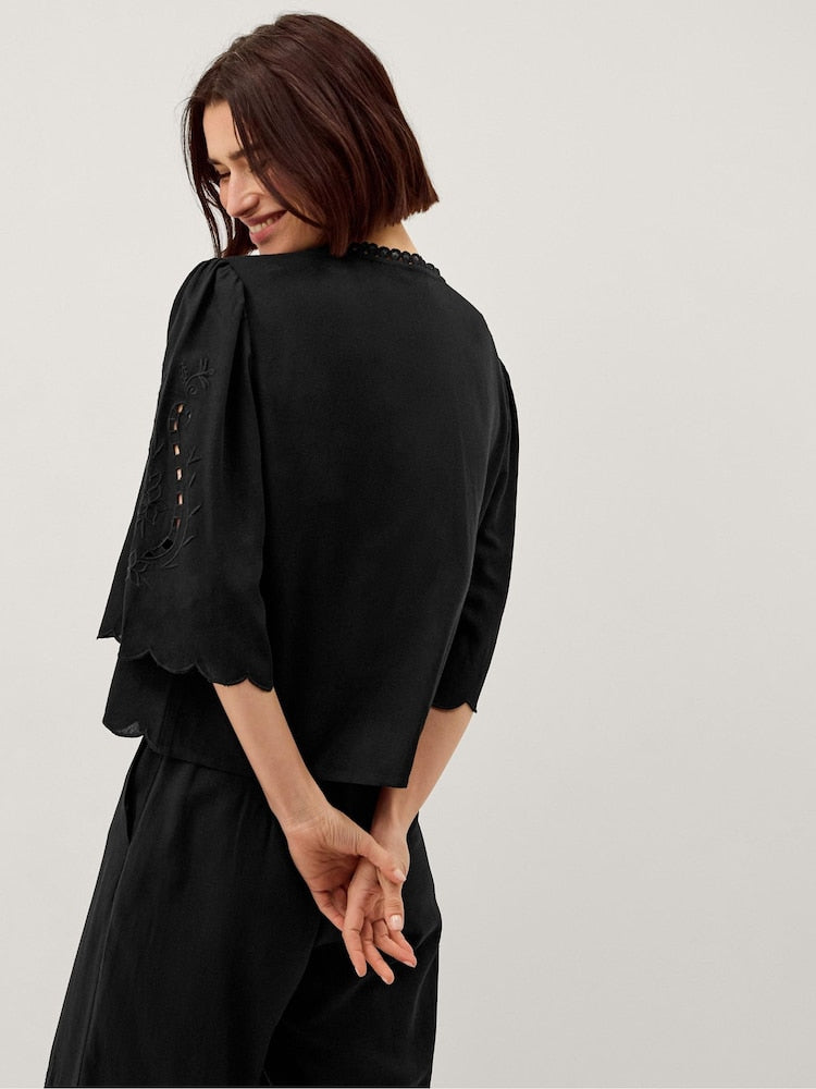 Monsoon Cindy (Surplus)Embroidered Tie Front Top