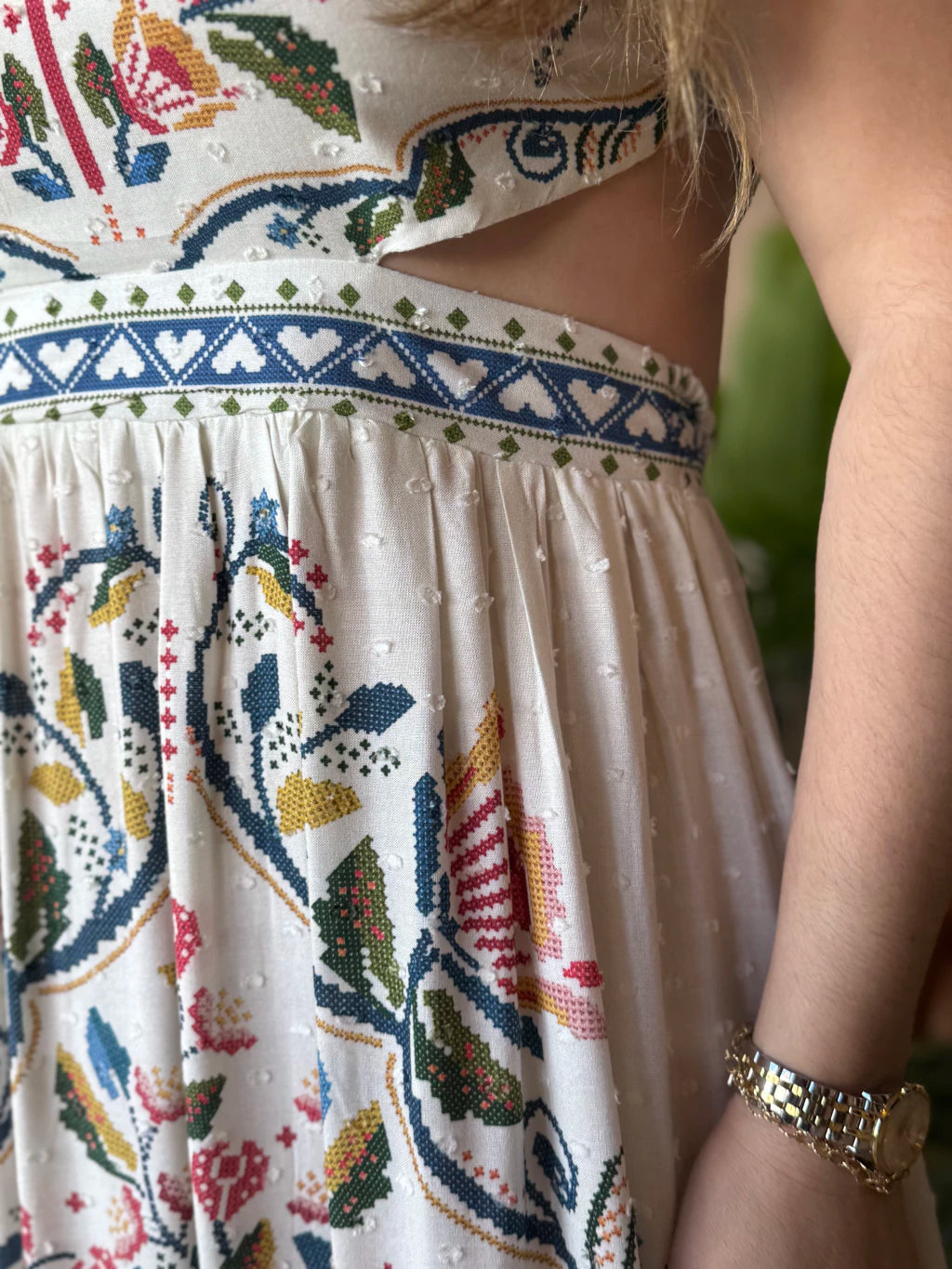 FARM RIO Sand Aura Floral Sleeveless Midi Dres (Surplus Piece)