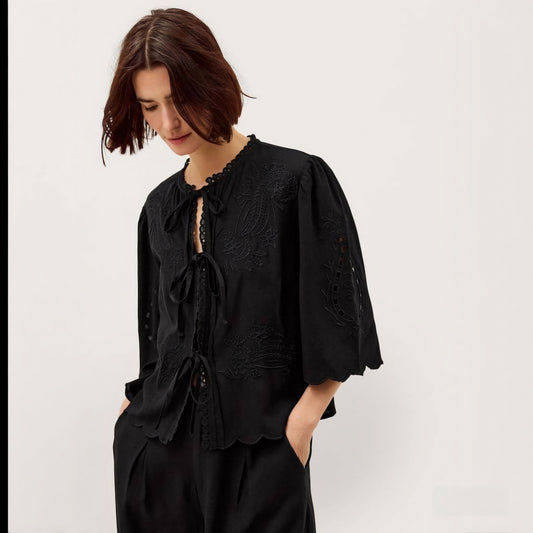 Monsoon Cindy (Surplus)Embroidered Tie Front Top